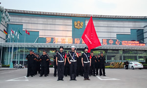 感謝羅浮宮國(guó)際家具博覽中心4年的信賴和支持！慶祝合作4周年！